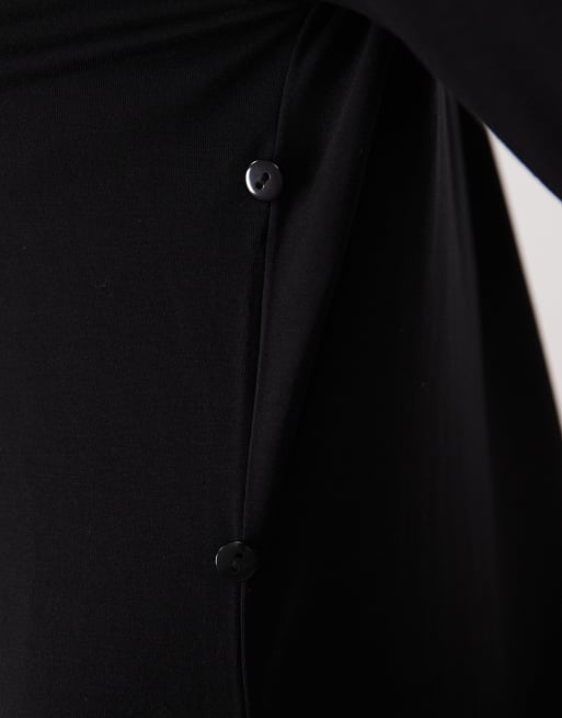 IYAL – Langärmliges Wickeloberteil aus Bambus in Schwarz mit Cape-Detail, 4 von 4