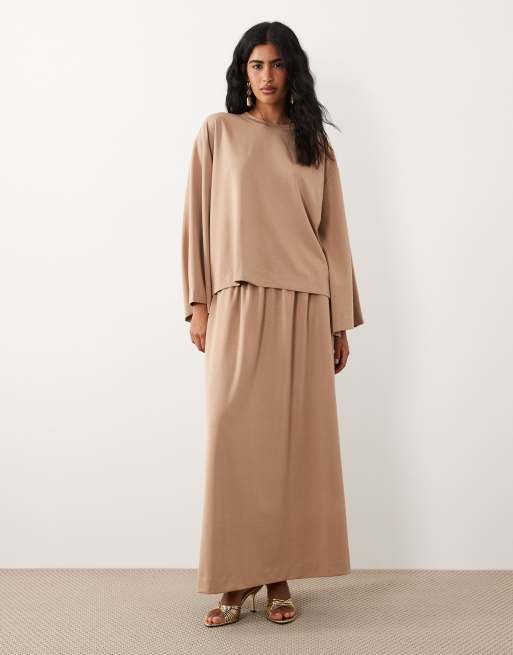 IYAL luxe wide sleeve top co-ord in camel, 2 of 4