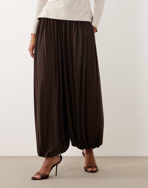 IYAL - Pantalon bouffant en jersey resserré aux chevilles - Marron, 5 de 5