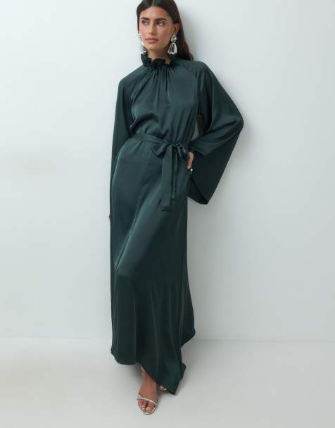 IYAL Satin-Maxikleid mit Volant, hohem Ausschnitt, Gürtel und weiten Ärmeln in Tannengrün - view 1