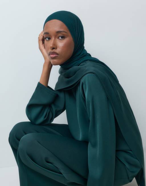IYAL super soft bamboo rich jersey headscarf in forest green, 5 of 5