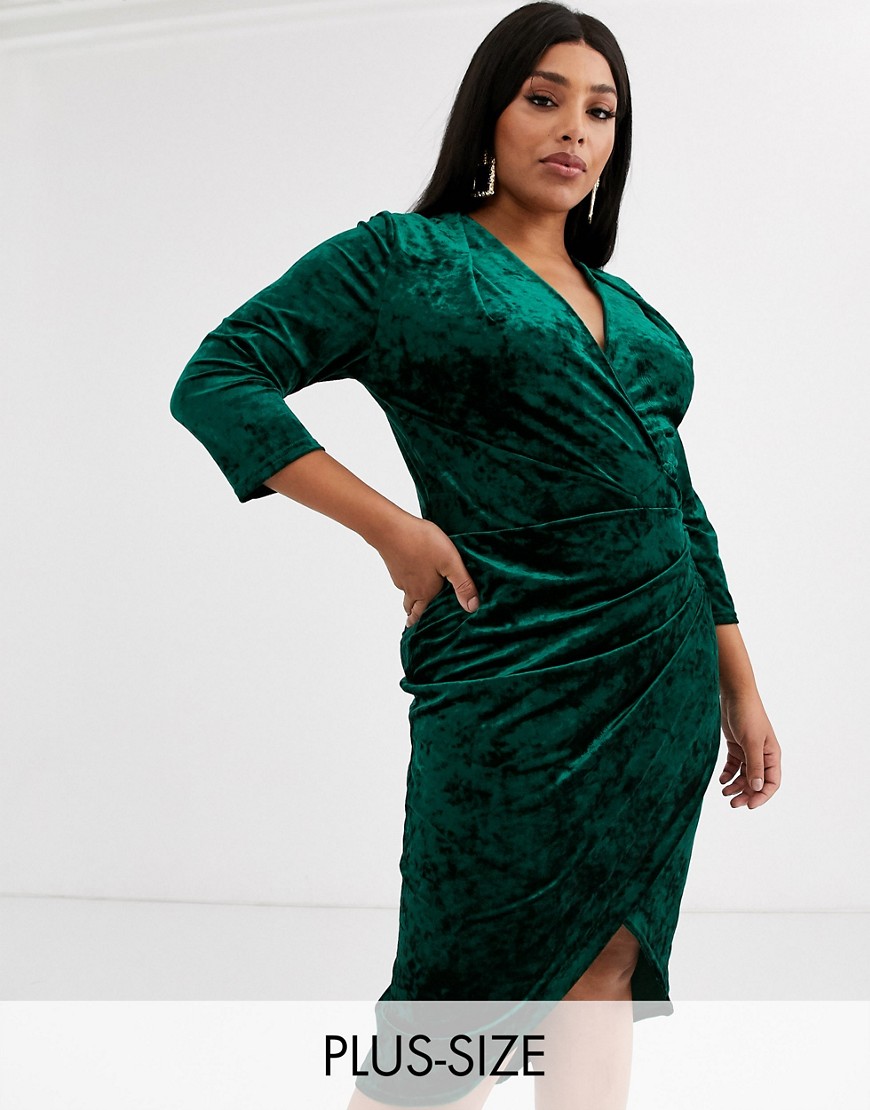фото Изумрудно-зеленое бархатное платье миди с запахом tfnc plus-зеленый