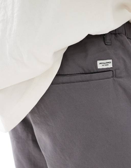 Jack & Jones 2 pack chino shorts in grey and black, 2 of 5