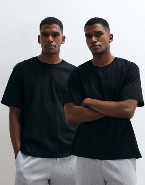 Jack & Jones 2 pack loose fit t-shirts in black - view 1