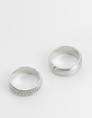 Jack & Jones 2 Pack Plain Chain And Pattern Rings In Metallic