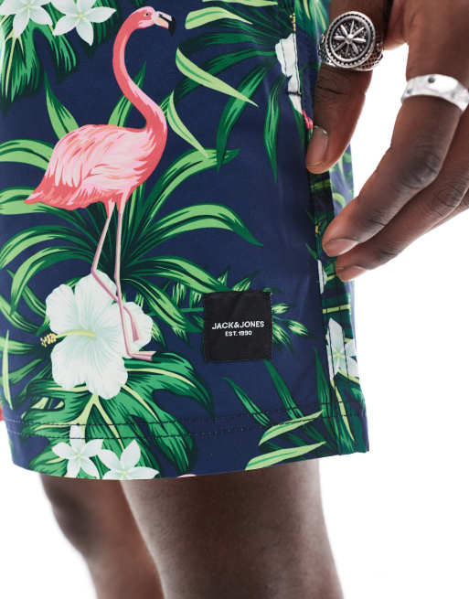Jack & Jones – Badeshorts in Marineblau mit Flamingo-Print, 4 von 4
