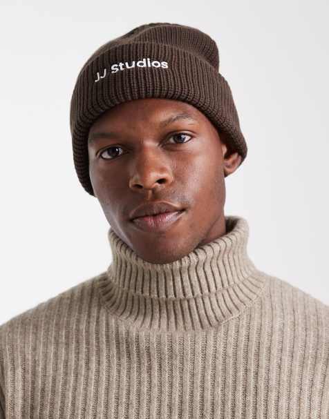 Jack & Jones - Beanie met logo in bruin - view 1