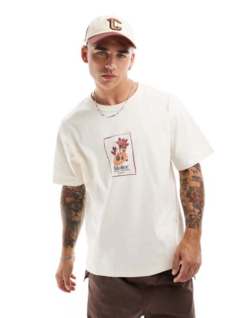 Jack & Jones – Beige t-shirt i oversize med tryck på bröstet