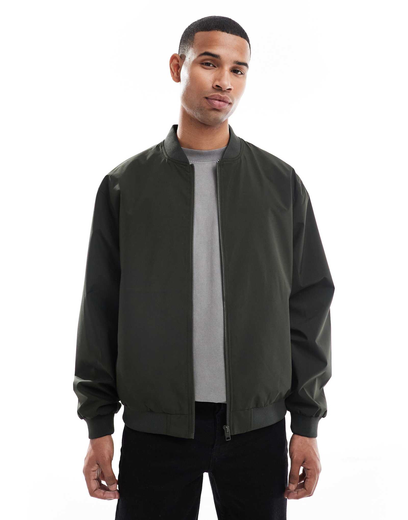 Куртка-бомбер Jack &Jones зеленого цвета