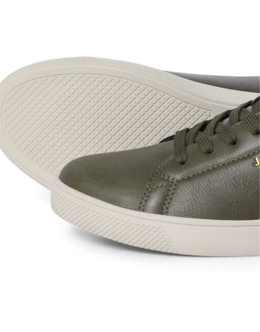 Jack & Jones Bosley trainer with embossed branding in dark olive, 2 of 3