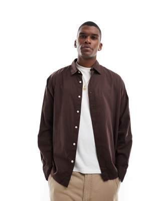 Jack & Jones Jack & Jones boxy straight hem shirt in brown-White