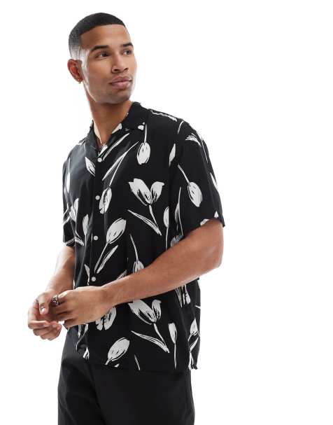 Jack & Jones - Camicia nera a maniche corte con stampa a fiori e rever - view 1