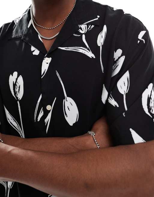 Jack & Jones - Camicia nera a maniche corte con stampa a fiori e rever, 2 di 4