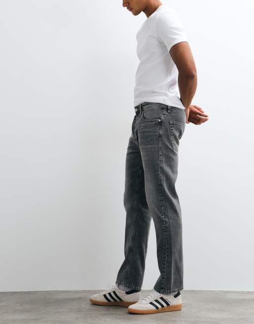 Jack & Jones Chris relaxed fit jeans in light gray wash, 2 of 5