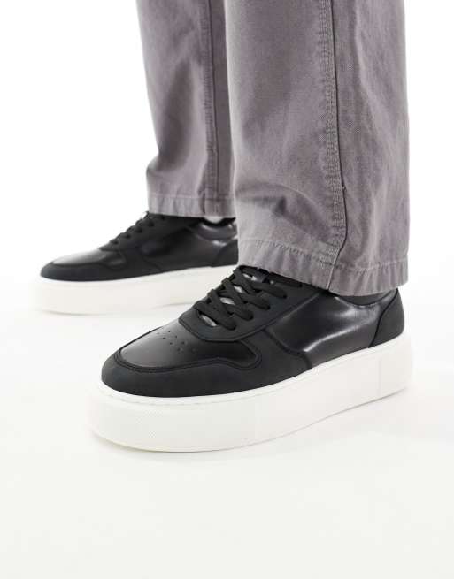 Jack & Jones chunky trainer with contrast sole in black, 2 of 5