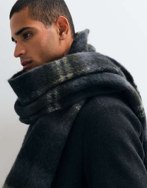 Jack & Jones chunky wool look scarf in blue plaid, 2 of 3