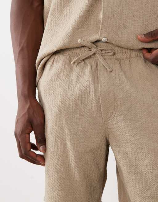 Jack & Jones co-ord textured shorts in beige, 4 of 5