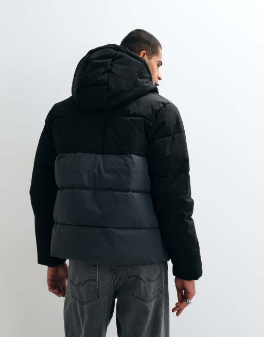 Jack & Jones colour block puffer jacket in black and grey, 3 of 5