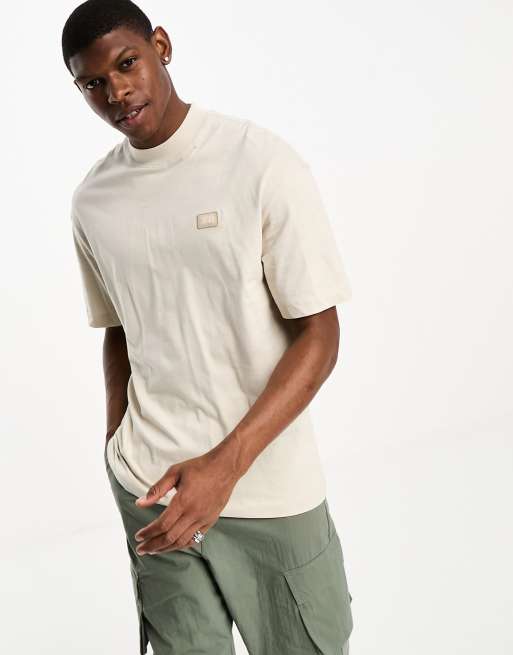 Jack & Jones - Core - Oversized T-shirt met opstaande hals en badge met print in beige, 2 van 4