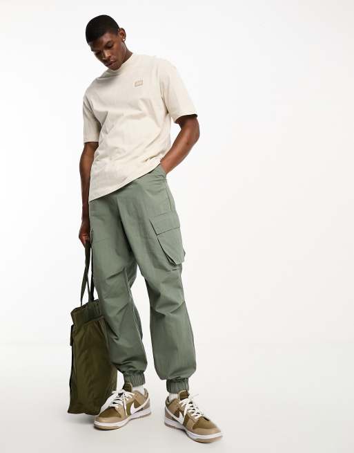 Jack & Jones - Core - Oversized T-shirt met opstaande hals en badge met print in beige, 4 van 4