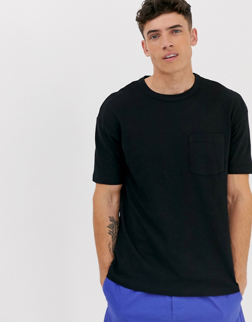 Jack & Jones – Core – Svart t-shirt i oversize-modell med logga och ficka