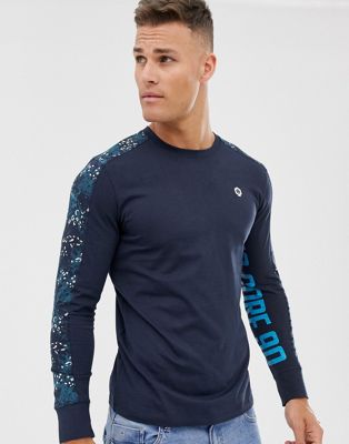 Jack & Jones – Core – Sweatshirt med rund halsringning och kontrasterande tryck på ärmen-Blå