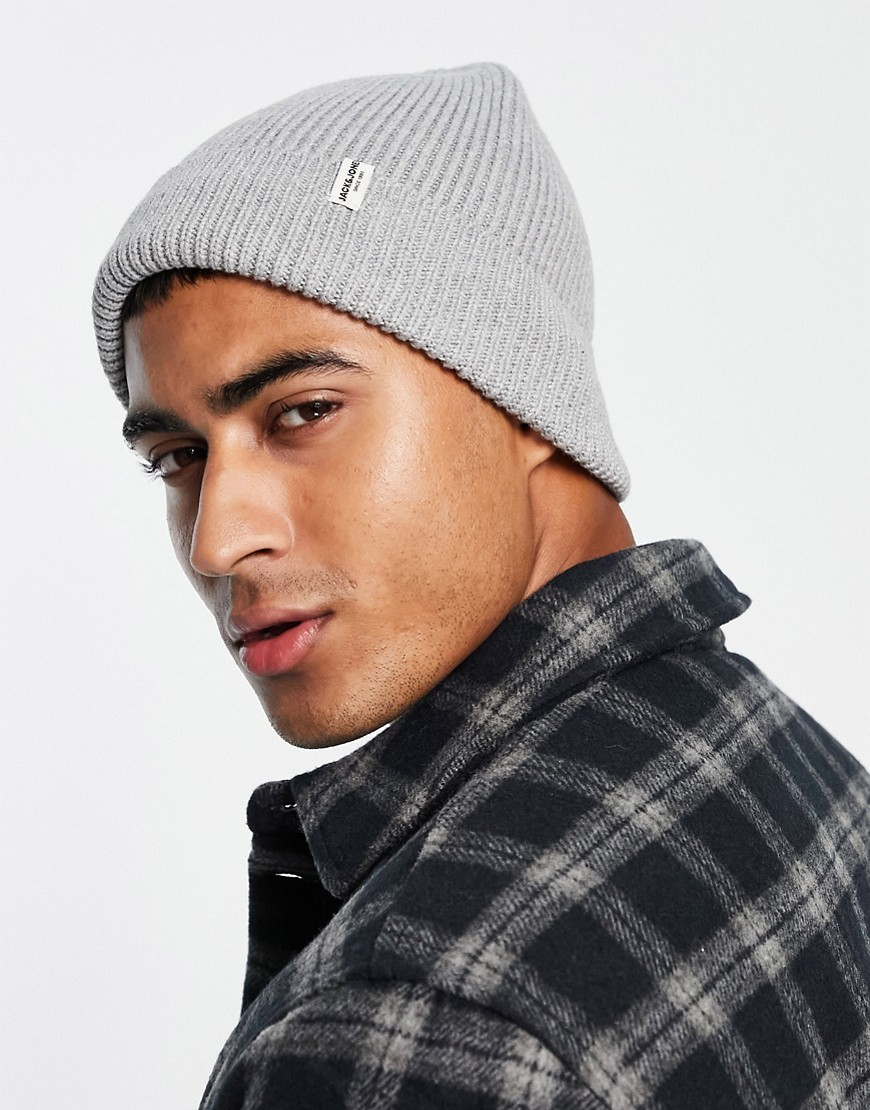 cotton ribbed beanie with label in gray