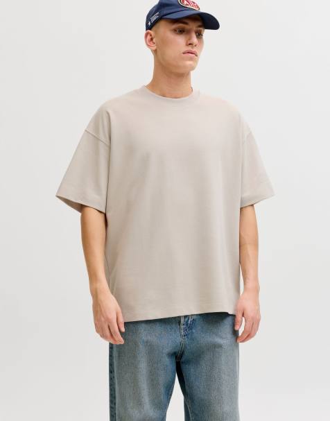 Jack & Jones - Cremefarvet oversized og åndbar T-shirt - view 1