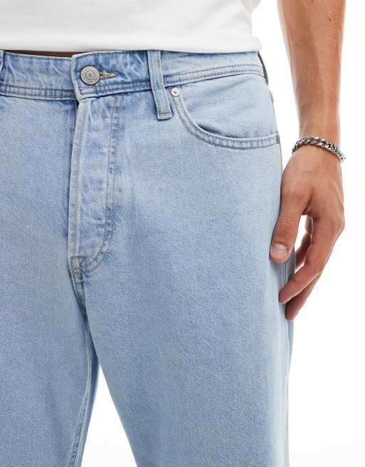 Jack & Jones – Eddie – Locker geschnittene Jeans in hellblauer Waschung, 2 von 5