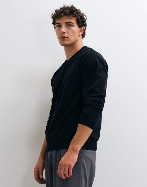 Jack & Jones essential striktrøje med v-hals i sort - view 1