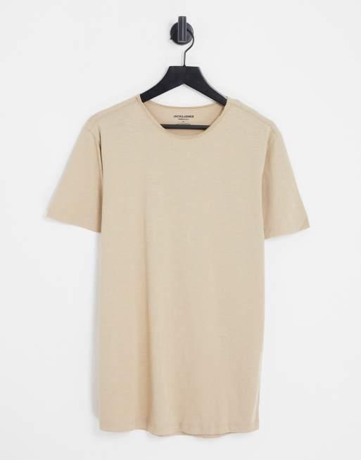 Jack & Jones Essentials – Beżowy T-shirt o wydłużonym fasonie z dekoltem w łódkę i surowym wykończeniem