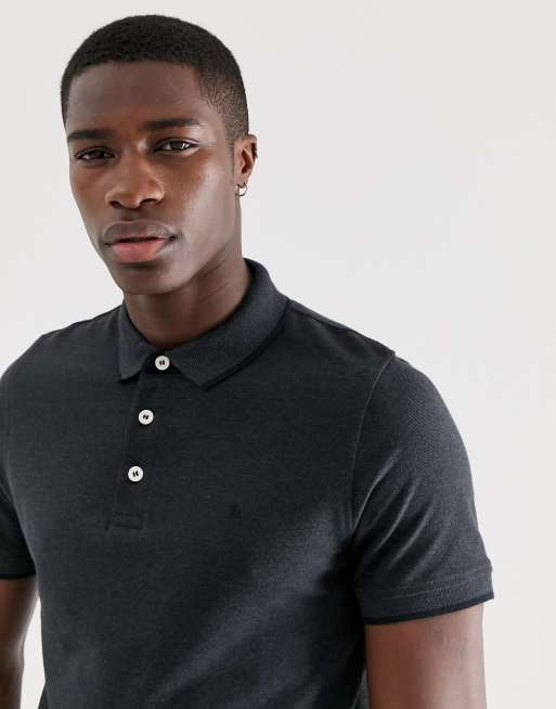 Jack & Jones – Essentials – Ciemnoszara pikowana koszulka polo o dopasowanym kroju z logo