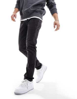 Essentials - Glenn - Schmal geschnittene Jeans in verwaschenem Schwarz Schwarz W31 L30