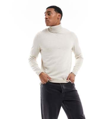 Jack & Jones - Essentials - Havrefarvet rullekravebluse - view 1