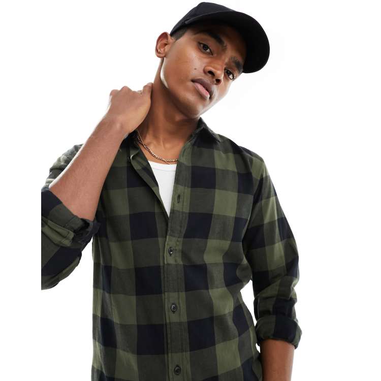 Jack Jones – Essentials – Holzfällerhemd in Khaki und Schwarz ASOS