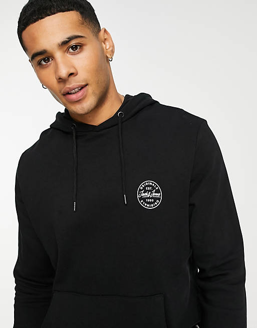 Vlak Slager zijde Jack & Jones Essentials hoodie with chest logo in black | ASOS