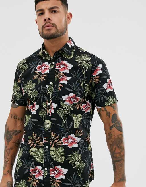 Jack & Jones Essentials printed short sleeve shirt in black | ASOS