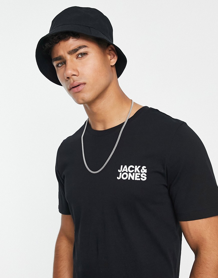 Jack & Jones Essentials t-shirt with chest logo in black