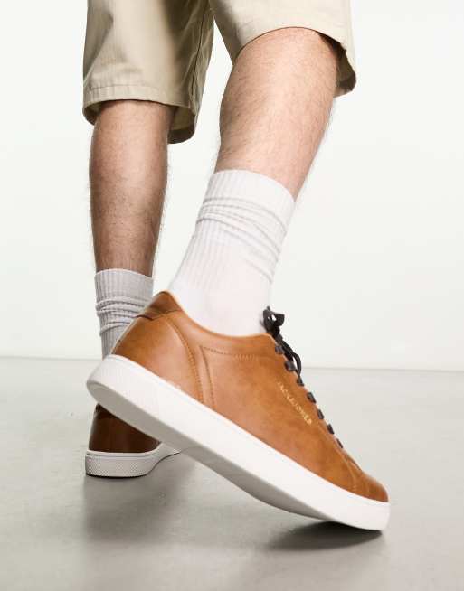 Jack & Jones faux leather trainer in brown with gold logo , 3 of 4