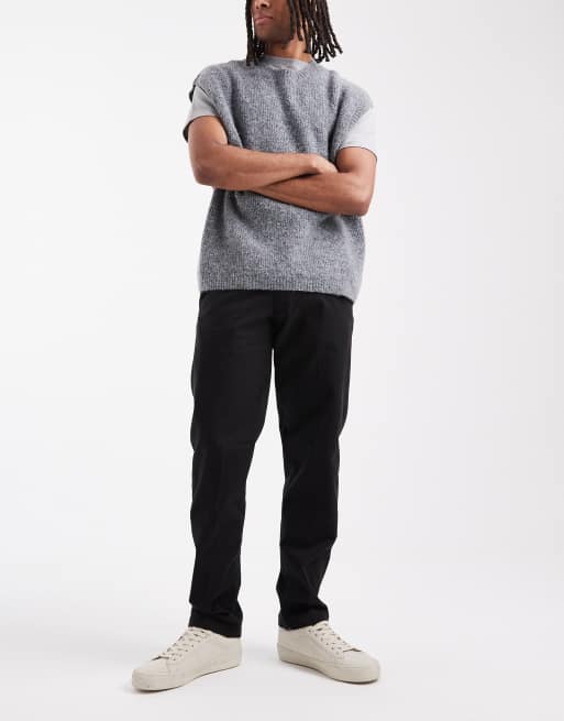 Jack & Jones front pleat tapered loose chino in black , 2 of 5