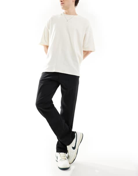 Jack & Jones front pleat tapered loose chinos in black - view 1