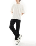 [Jack & Jones] Jack & Jones front pleat tapered loose chinos in black W28 L32 Black