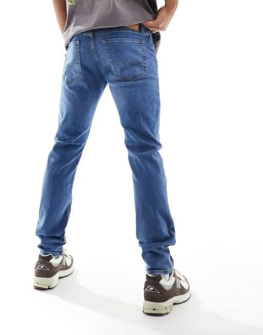 Jack & Jones – Glenn – Schmal zulaufende Jeans in mittelblauer Waschung mit schmalem Schnitt, 2 von 5