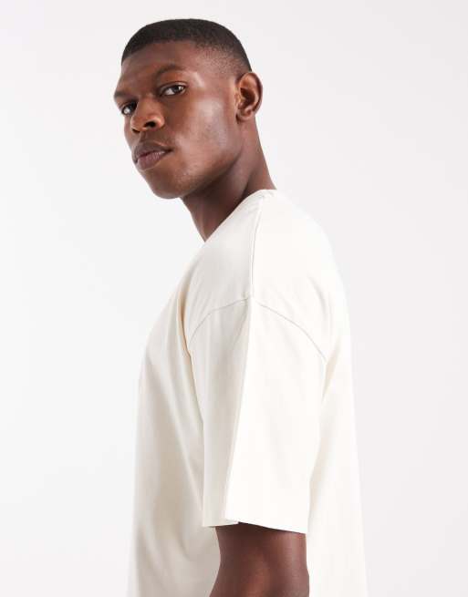 Jack & Jones – Gräddvit, kort t-shirt med boxig passform och broderad text, 4 av 5