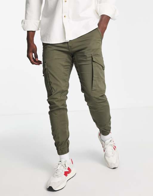 Jack & Jones tapered cuffed cargo in dark green