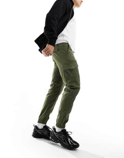 Jack & Jones tapered cuffed cargo in dark green