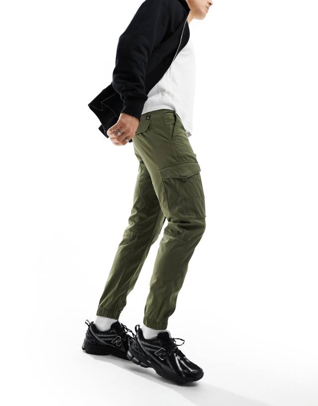 Jack & Jones - intelligence cuffed cargo trouser in green