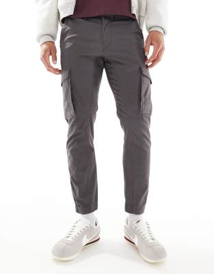 jack & jones intelligence cuffed cargo trouser in black