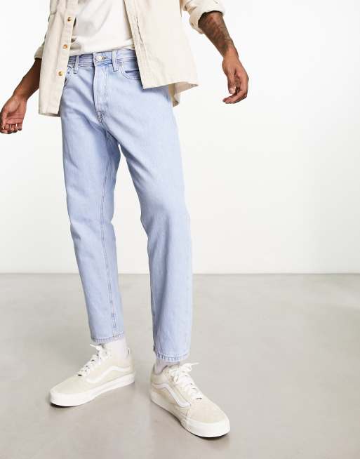 Jack & Jones – Intelligence – Frank – Ljusblå stentvättade jeans med avsmalnande ben och kort design , 2 av 4