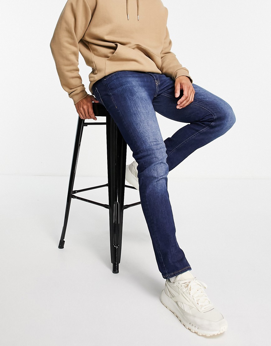 jack & jones intelligence - glenn - mellanblå jeans med smal passform